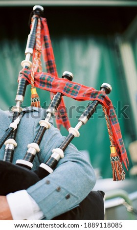 Scottish Irish Bagpipe Musician Tartan Plaid Instrument