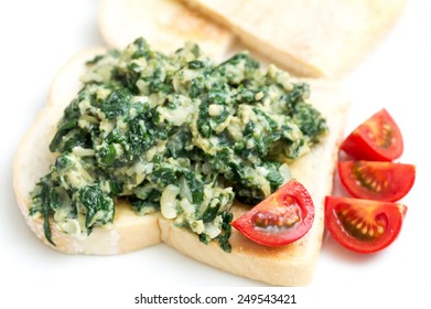 Scrambled Egg With Spinach, Onion And Basil. Italian Style Uova Strapazzate Al Verde