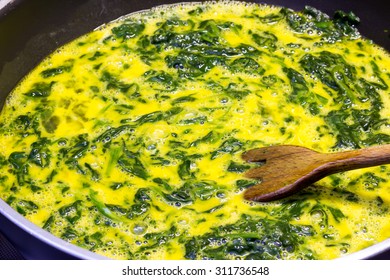 Scrambled Eggs With Spinach