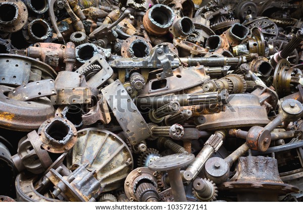 Scrap Steel Engine\
Parts
