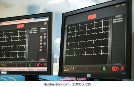 The Screen Monitoring Show Vital Signs And Hemodynamic Waveform In Critical Care Unit