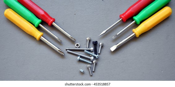 Screw Driver Set And Screws