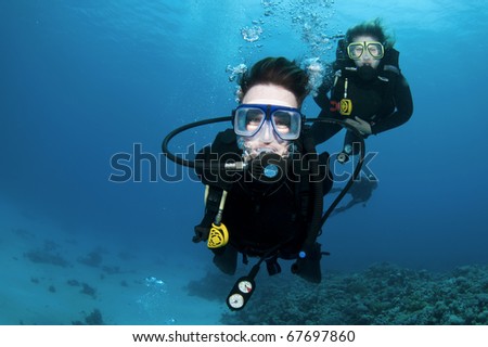 scuba divers