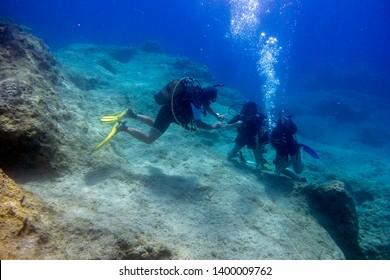 A Scuba Diving Lesson With Open Water Scuba Instructor