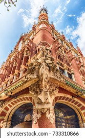 Sculptural group on the corner of the Palau de la Musica Catalana, modernist Concert Hall  and UNESCO World Heritage Site in Barcelona, Catalonia, Spain