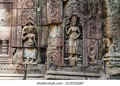A sculpture of the Apsara figures with different gesture on the great Angkor ancient temple.