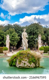 Sculptures In The Garden Of The Galleria Borghese, Rome, Italy