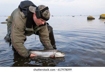 Sea Angler Release Big Sea Trout