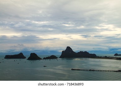 Sea with cloudy.