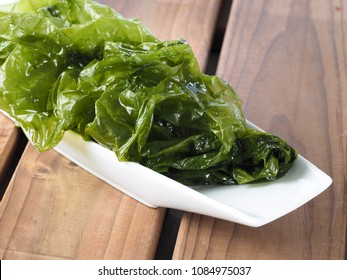 Sea lettuce – Lechuga de Mar

Edible green algae in the family Ulvacceae. Binomial name: Ulva lactuta. 