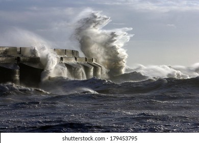 風津波 の画像 写真素材 ベクター画像 Shutterstock