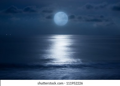 Under The Moonlight Images Stock Photos Vectors Shutterstock