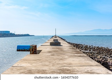 
Sea view. Straight embankment. Beautiful sea - Shutterstock ID 1654377610