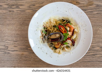 Seafood Drunken Spaghetti Or Phad Kee Mao Spaghetti