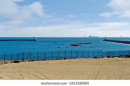 Seal Beach California boat home and community - Powered by Shutterstock