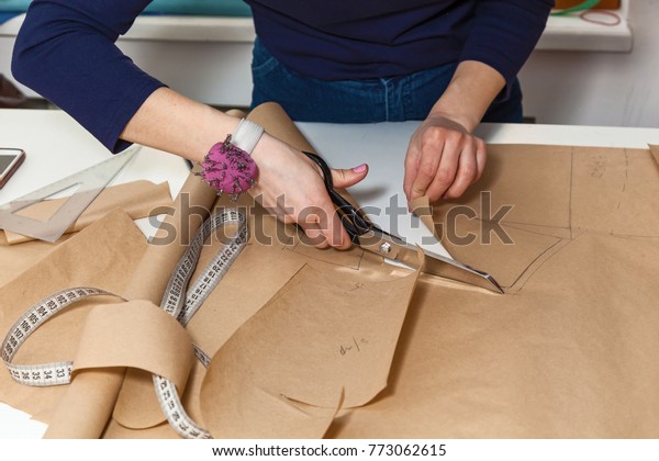 clothes cutting scissors