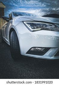 Seat Leon Car Headlight Picture