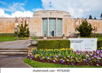 Seattle Asian Art Museum Exterior And Grounds - Art Deco Architecture, Horizontal