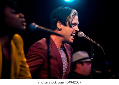 Fitz And The Tantrums Images Stock Photos Vectors Shutterstock