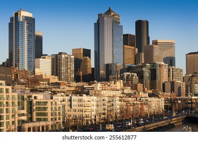 Seattle Skyline. The Seattle Skyline Along The Waterfront With Apartments And Condos And The Alaskan Way Viaduct. Modern Skyscrapers Provide A Lovely Backdrop.