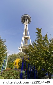 Seattle, WA, USA - Sep, 15, 2022: The Chihuly Glass Art Museum And The Space Needle Are Favorite Tourist Attractions In The Seattle Centre.