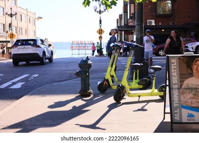 Seattle Washington September 15, 2022 View Of The Great Wheel From Pike Place Market.