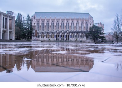 SEATTLE, WASHINGTON, USA - SEPTEMBER 7, 2019: University of Washington Library on Overcast Day