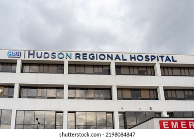 Secaucus, NJ, USA - August 22, 2022: Hudson Regional Hospital In Secaucus, NJ, USA. Hudson Regional Hospital Is An Acute Care Hospital. 