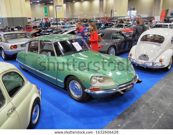 Second hands\
cars for sale in trade fair for collectors of vintage and luxury\
models Turin Italy January 30\
2020