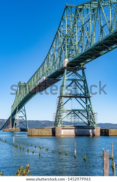 A section of the Astoria-Megler Bridge, a steel
cantilever through truss bridge in the United States between
Astoria, Oregon, and Point Ellice near Megler, Washington, over the
Columbia River.