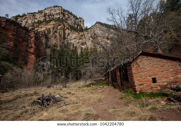 Sedona Arizona Desert Landscape Stock Photo Edit Now 1042204780