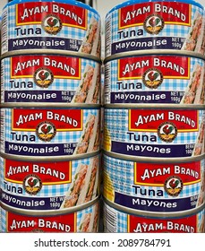 Selangor, Malaysia - Dec 12, 2021: Ayam Brand’s Canned Tuna Mayonnaise On Supermarket Shelf. Founded In 1862, Ayam Brand Has Now Become A Household Name In Asia For Its Quality Food Products.