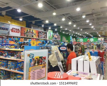 toys r us alabang