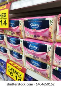 Selangor, Malaysia - May 2019 : A Packs Of Kleenex Tissue Brand Display At Supermarket Shelf - Image  