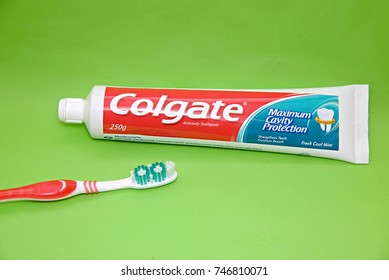 colgate tooth pastes