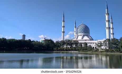 Masjid Negeri Selangor Images Stock Photos Vectors Shutterstock