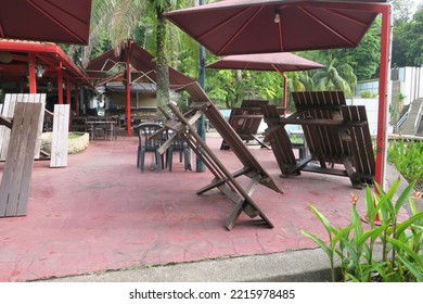 Selangor.malaysia.18.04.2021. An Empty Closed Restaurant At Shah Alam Lake Garden.