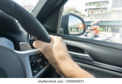 Selective focus of Car Mirror blind spot detection system monitoring, DRIVING ASSISTANT Technology that was developed for safety