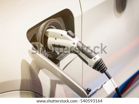 Selective focus electric vehicle charging station