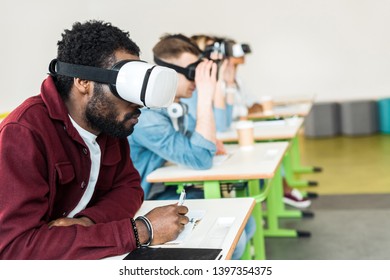 selective focus of multiethnic students using vr headsets in university