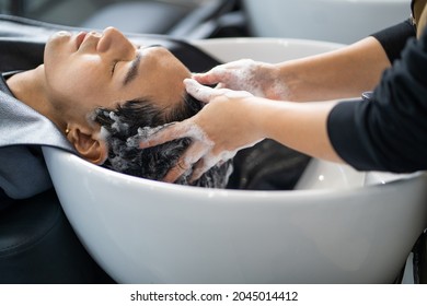 10,178 Man hair massage Images, Stock Photos & Vectors | Shutterstock