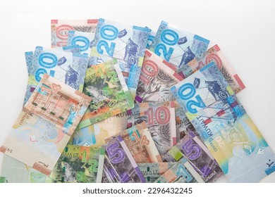 Selective focused , Full set of Kuwaiti Dinar bank paper notes. Kuwait dinar bank notes 0.25KWD, 0.5KWD, 1KWD, 5KWD, 10 KWD and 20 KWD. 