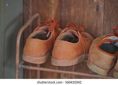 Shoe Rack Icon Stock Photos Images Photography Shutterstock