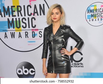 Selena Gomez at the 2017 American Music Awards held at the Microsoft Theater in Los Angeles, USA on November 19, 2017.