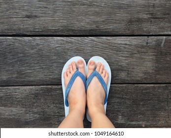 3,949 Walking feet flip flop Images, Stock Photos & Vectors | Shutterstock