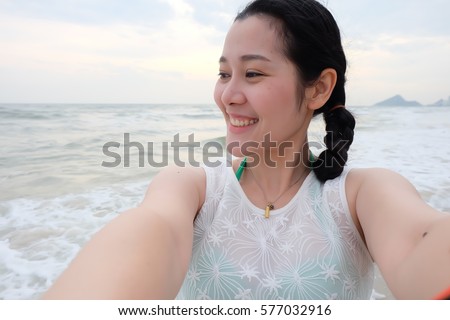  selfie Thai woman, self portrait