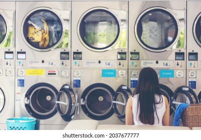 2,878 Self Service Laundry Images, Stock Photos & Vectors | Shutterstock