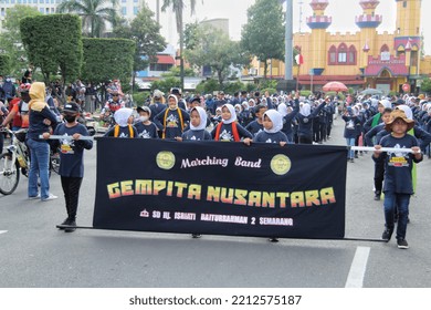 Semarang, Indonesia (11-10-2022): A Group Of Elementary School Children Gave A Marching Band Performance In A Car Free Day Event In The Middle Of The City Of Semarang