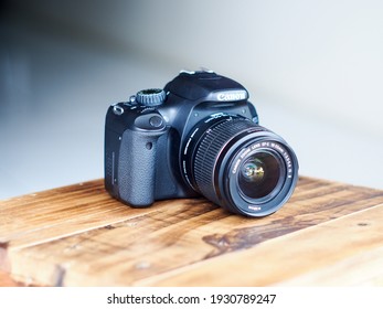 Canon 550d Images, Stock & Vectors | Shutterstock