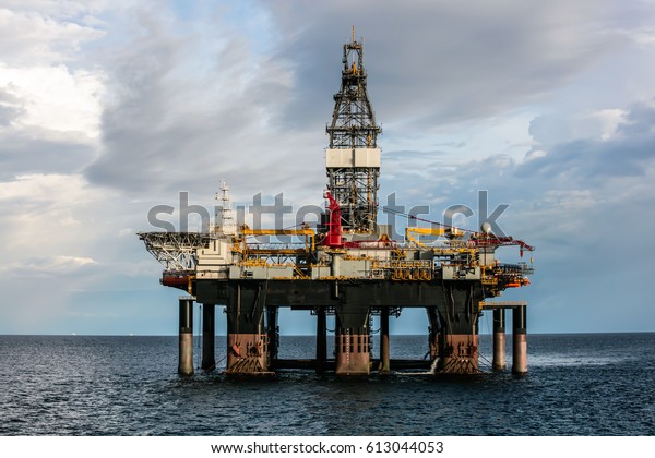 Semi Submersible Oil Rig Anchored During Stock Photo 613044053 ...